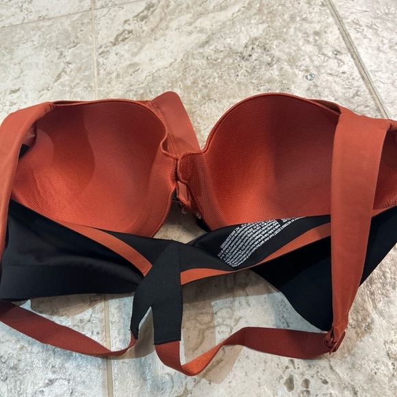 Victoria’s Secret Knockout High Impact Front Close Sport Bra SZ 36D NEW - Picture 6 of 8